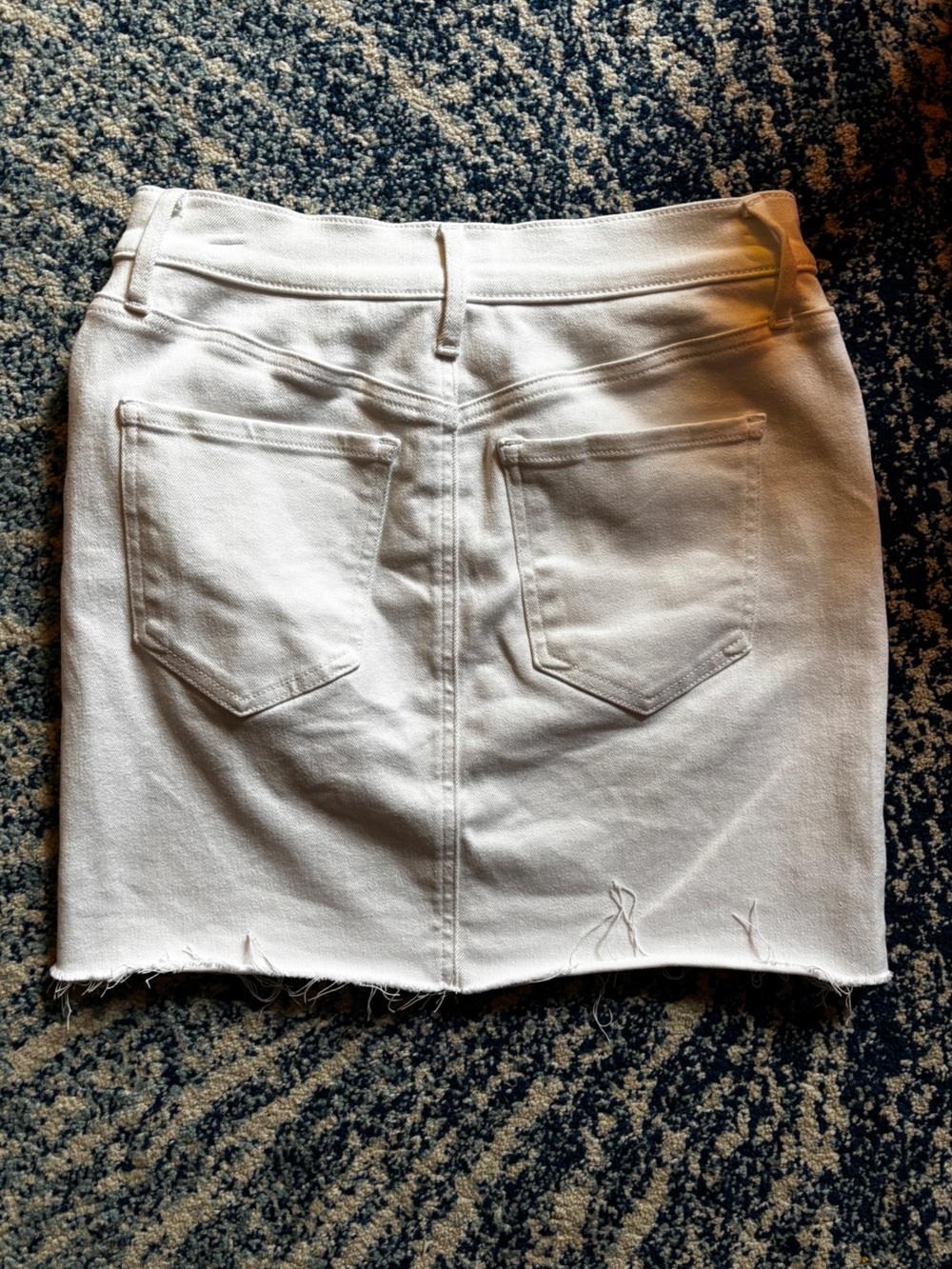 Express white denim mini skirt | size 6 | worn once | like new - Picture 2 of 3